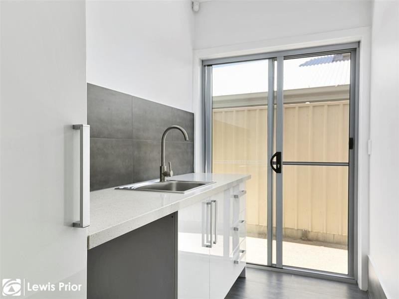 5a Quintus Terrace, Dover Gardens SA 5048