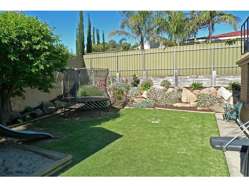 21 Osmanli Drive, Hallett Cove SA 5158