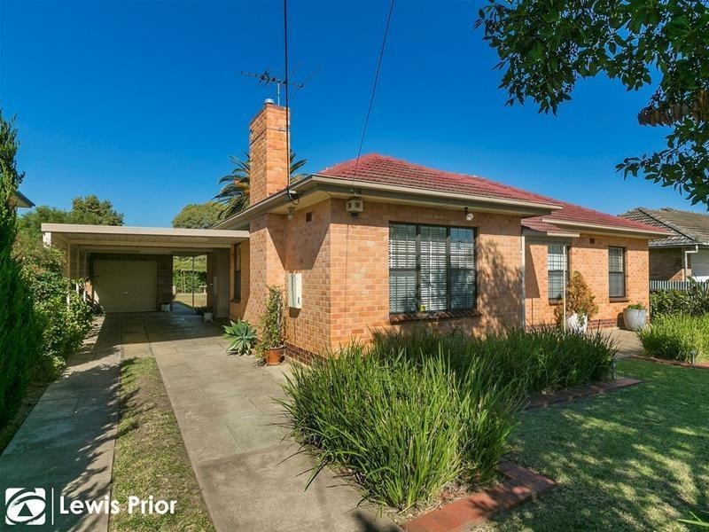 32 Nunyah Avenue, Park Holme SA 5043