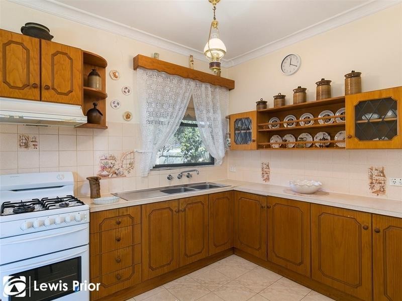 32 Nunyah Avenue, Park Holme SA 5043