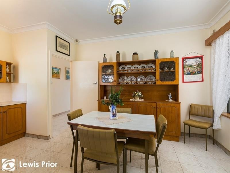 32 Nunyah Avenue, Park Holme SA 5043