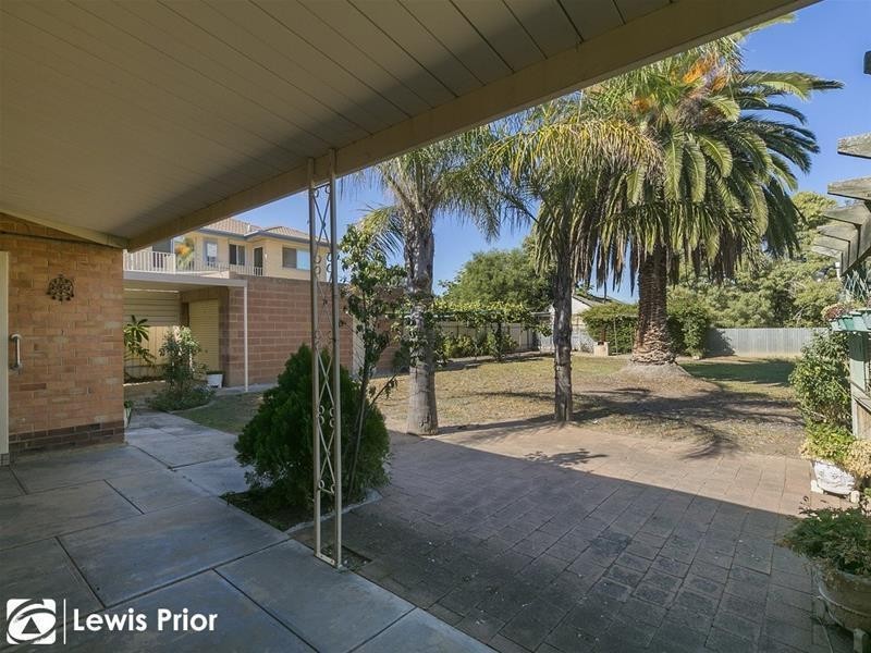 32 Nunyah Avenue, Park Holme SA 5043
