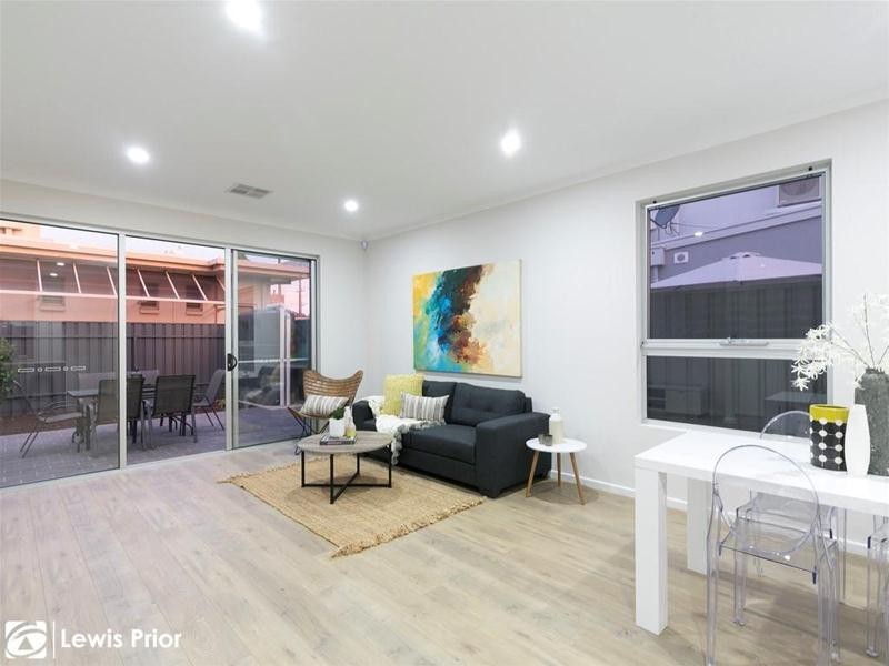 2c Crozier Terrace, Oaklands Park SA 5046