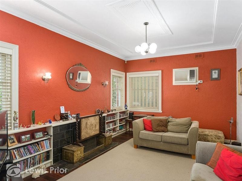 58 The Grove, Lower Mitcham SA 5062