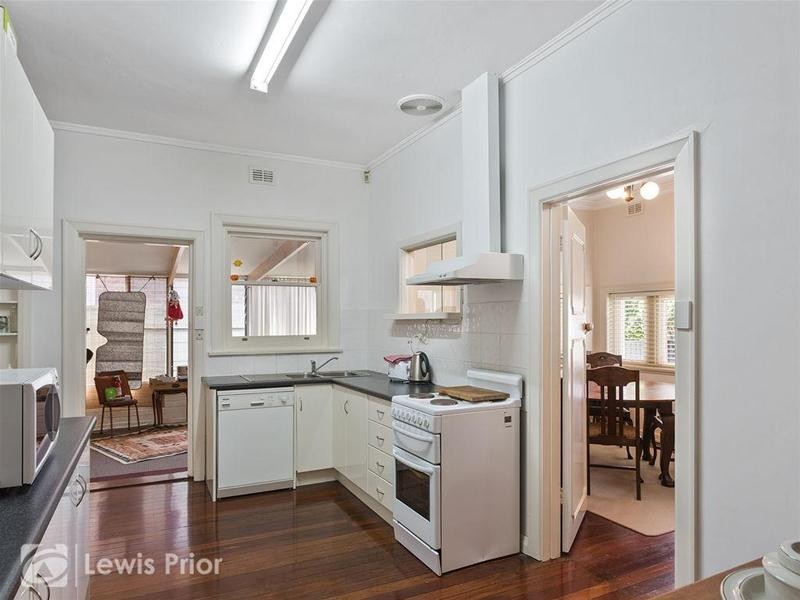 58 The Grove, Lower Mitcham SA 5062