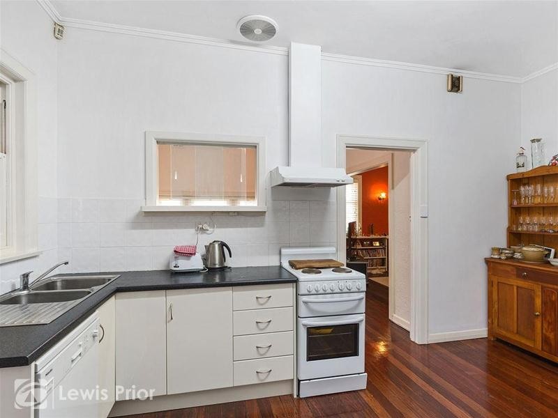 58 The Grove, Lower Mitcham SA 5062