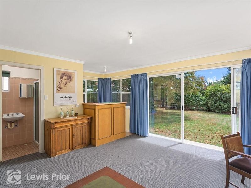 58 The Grove, Lower Mitcham SA 5062