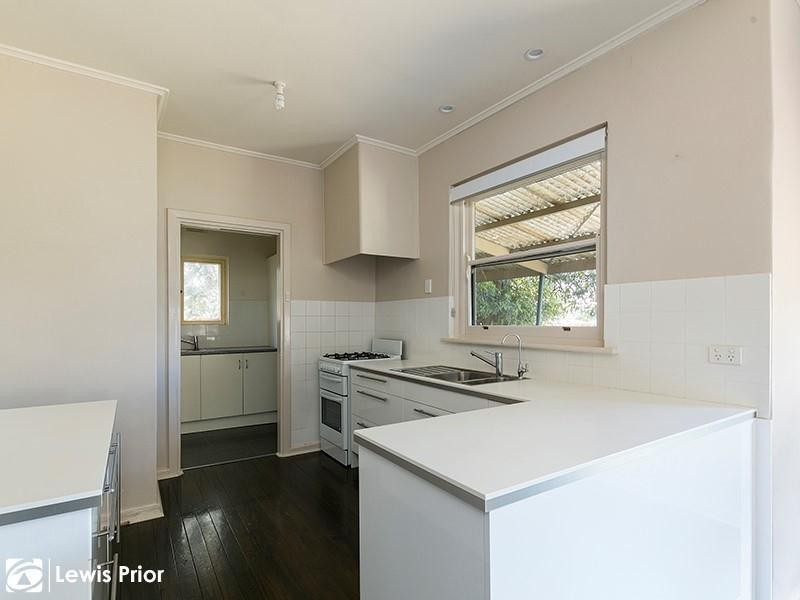 31 Sandery Avenue, Seacombe Gardens SA 5047