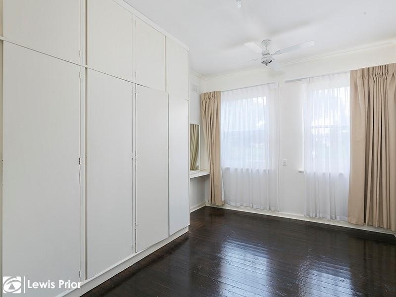 31 Sandery Avenue, Seacombe Gardens SA 5047