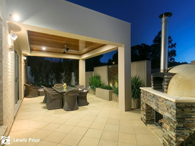 9/8 Cinnamon Way, Aberfoyle Park SA 5159