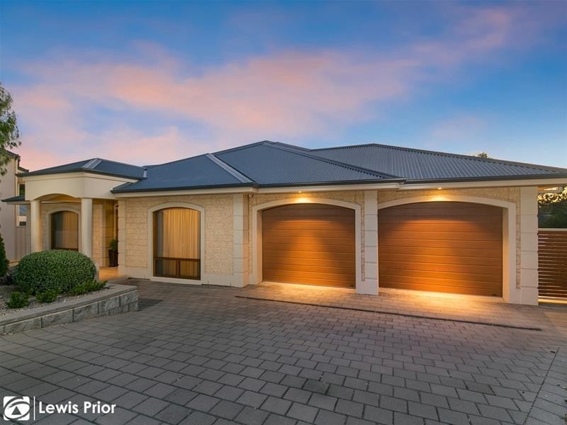 9/8 Cinnamon Way, Aberfoyle Park SA 5159