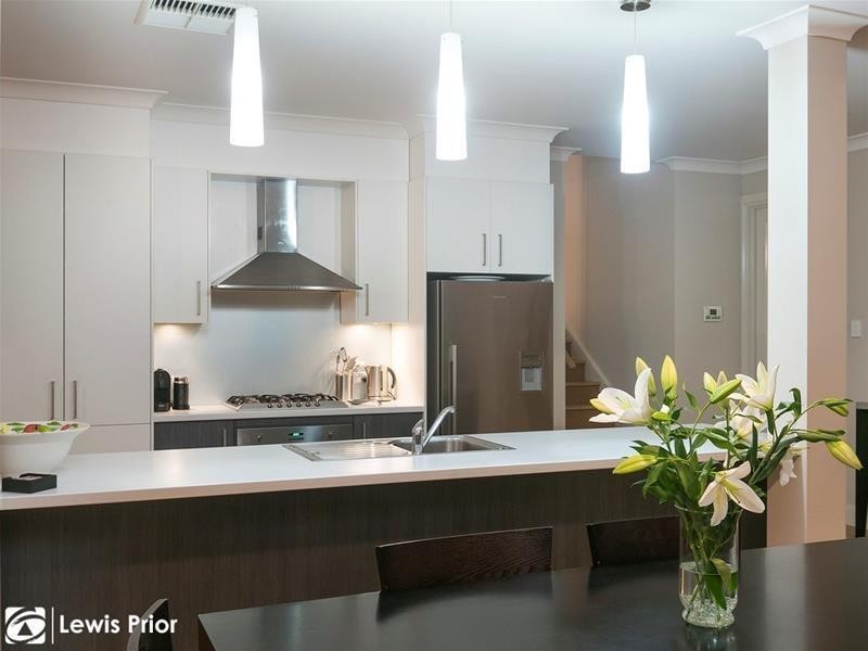 9/8 Cinnamon Way, Aberfoyle Park SA 5159