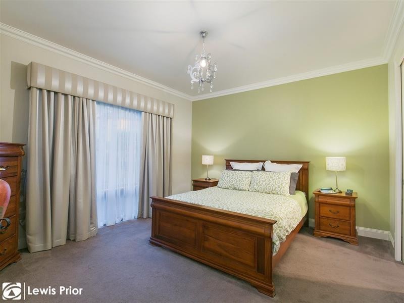 9/8 Cinnamon Way, Aberfoyle Park SA 5159