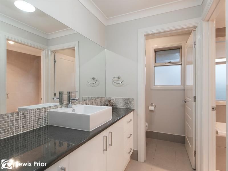 9/8 Cinnamon Way, Aberfoyle Park SA 5159