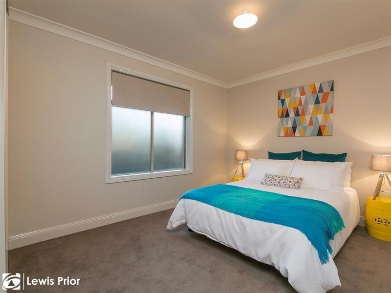 9/8 Cinnamon Way, Aberfoyle Park SA 5159
