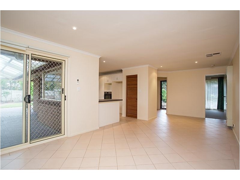 1 Glenhuntly Drive, Flagstaff Hill SA 5159