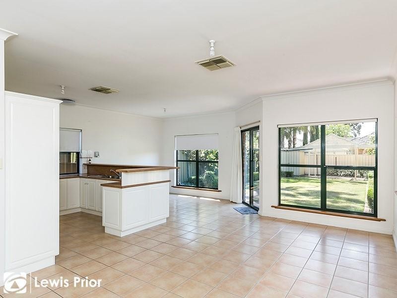 72a Pildappa Avenue, Park Holme SA 5043