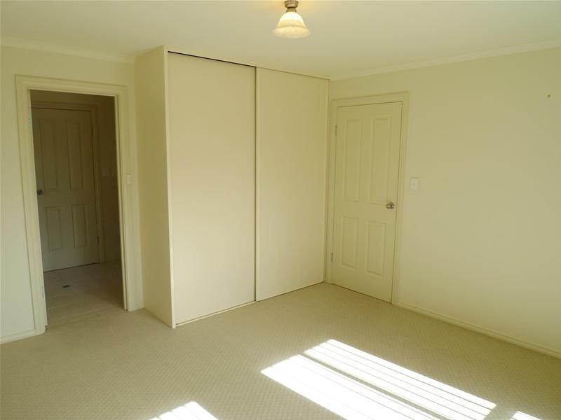 4 Travers Street, Sturt SA 5047