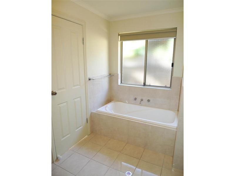 4 Travers Street, Sturt SA 5047