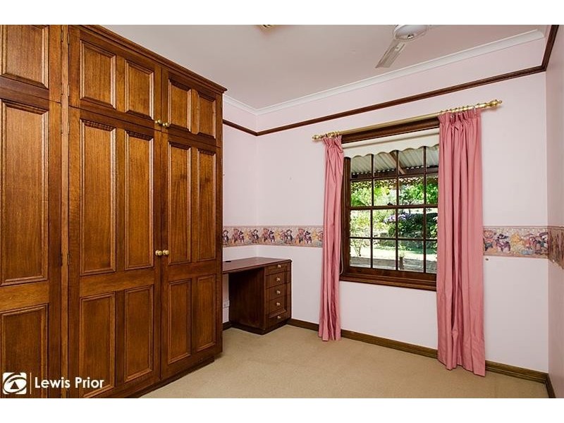 2 Tawny Court, Aberfoyle Park SA 5159