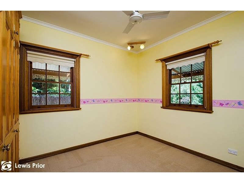 2 Tawny Court, Aberfoyle Park SA 5159