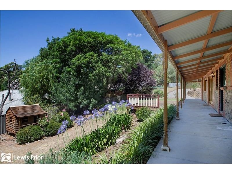 2 Tawny Court, Aberfoyle Park SA 5159