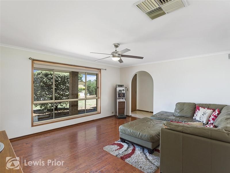 18 Karalee Grove, Reynella SA 5161