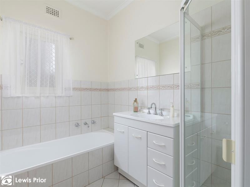 52 Pildappa Avenue, Park Holme SA 5043