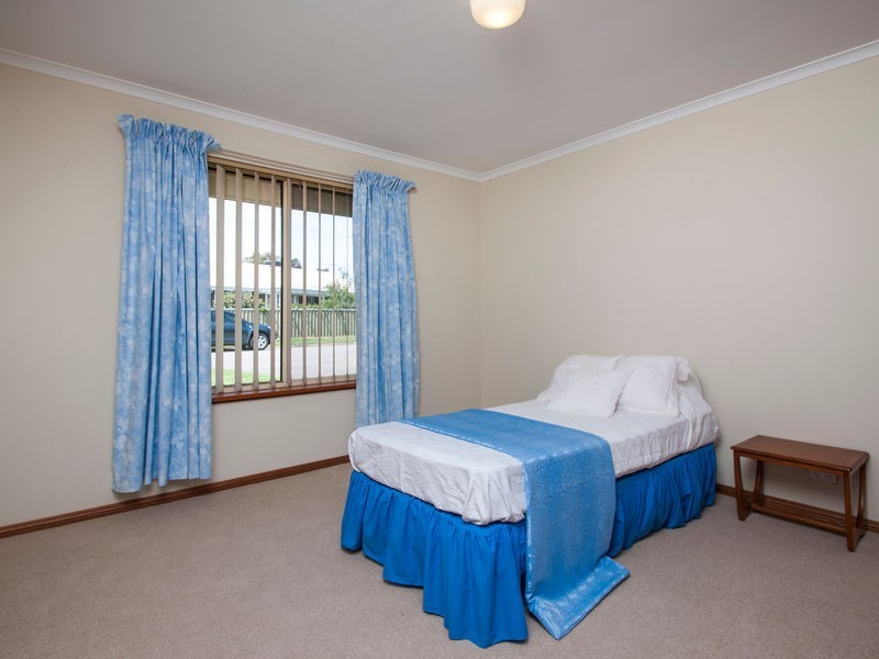 2A Jasmine Avenue, Marion SA 5043