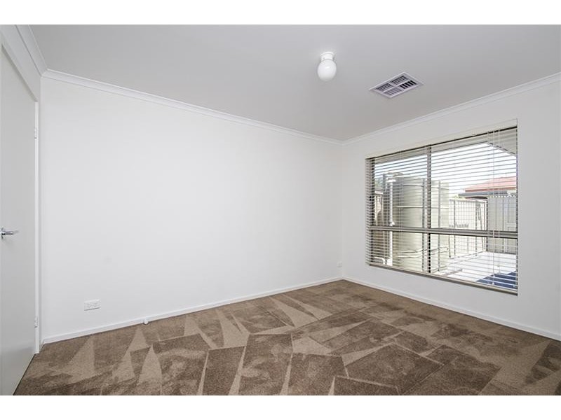 2B Carbnet Place, Seacombe Gardens SA 5047