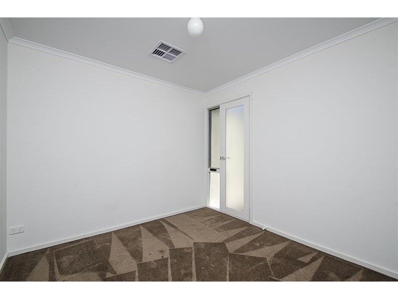 2B Carbnet Place, Seacombe Gardens SA 5047