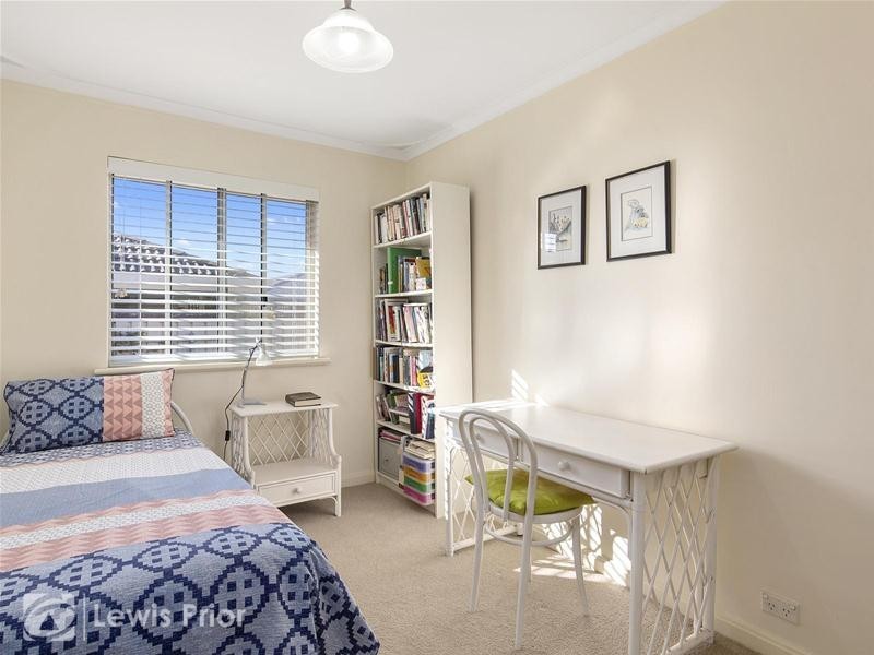 2/13 Evans Crescent, Oaklands Park SA 5046