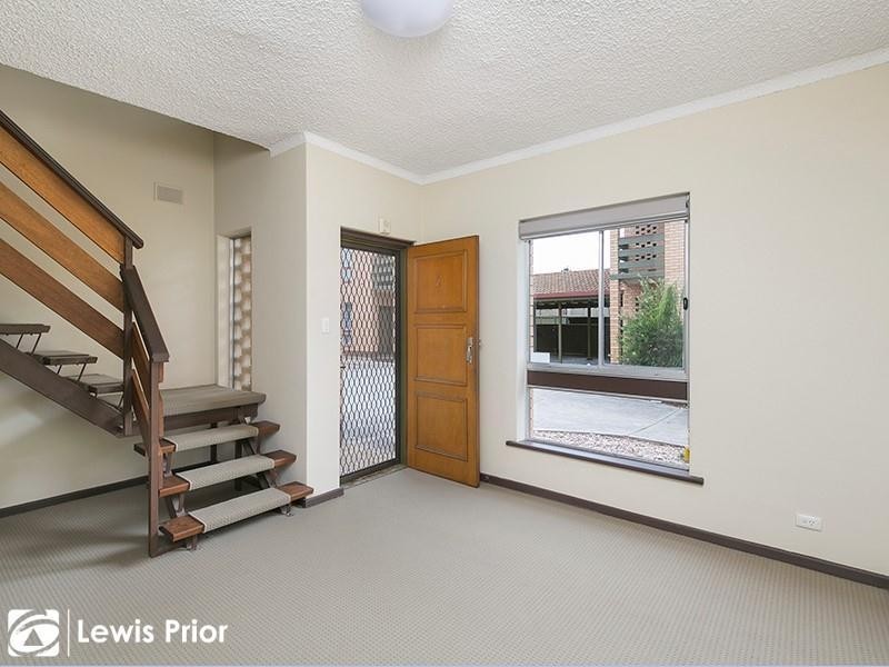 2/12 Kelsey Avenue, Mitchell Park SA 5043