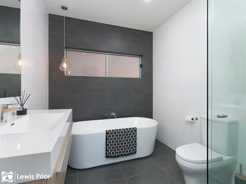 33b Markwick Crescent, Campbelltown SA 5074