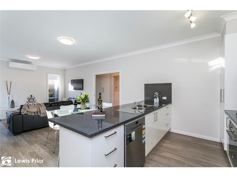 2/23 Clovelly Avenue, Christies Beach SA 5165