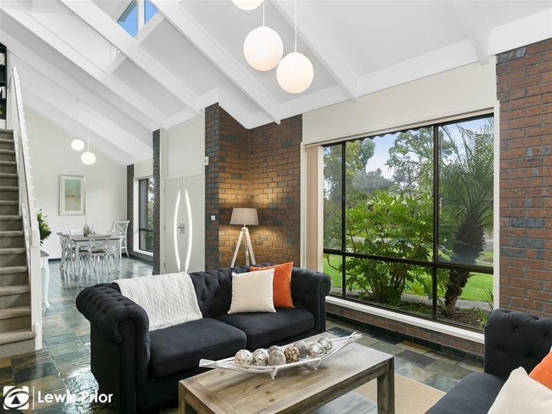 9 Abiona Street, Flagstaff Hill SA 5159