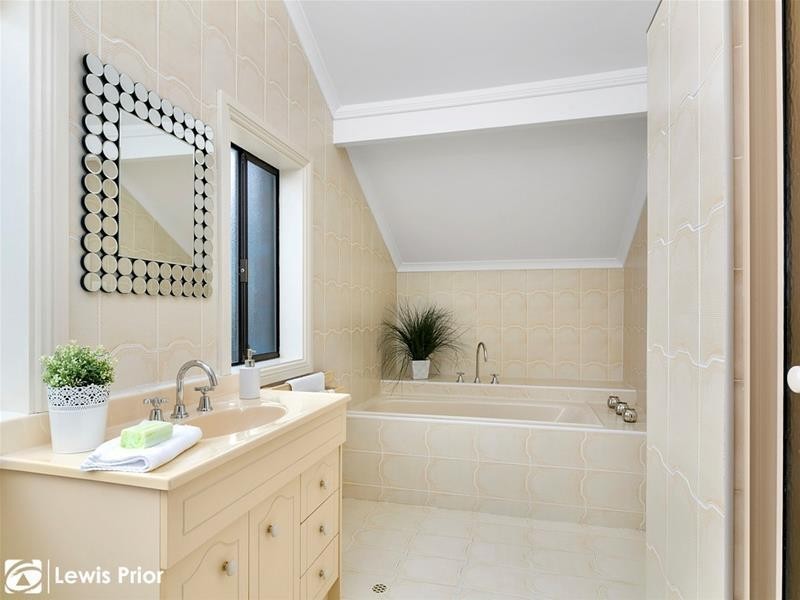 9 Abiona Street, Flagstaff Hill SA 5159