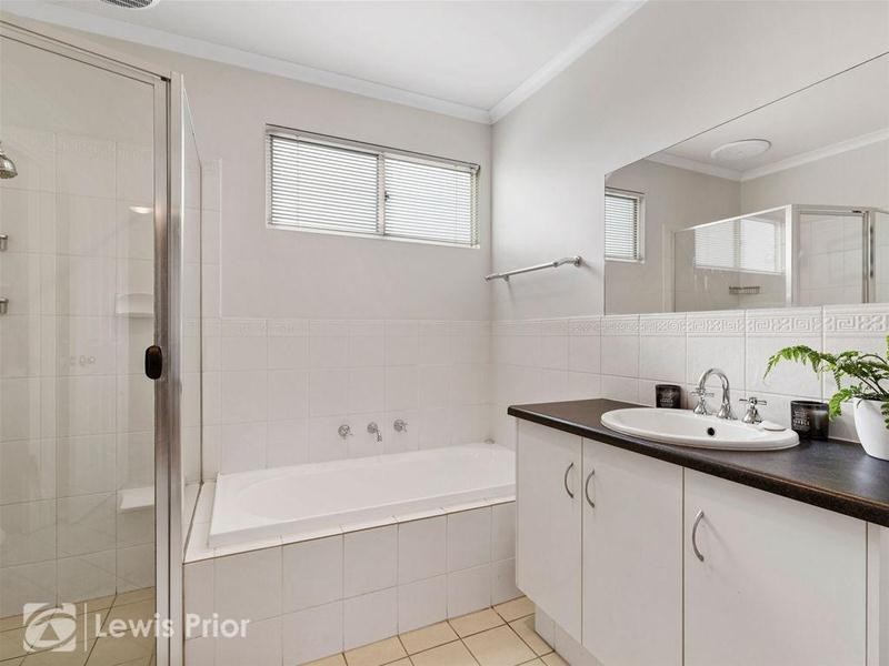 5 Bahloo Avenue, Mitchell Park SA 5043