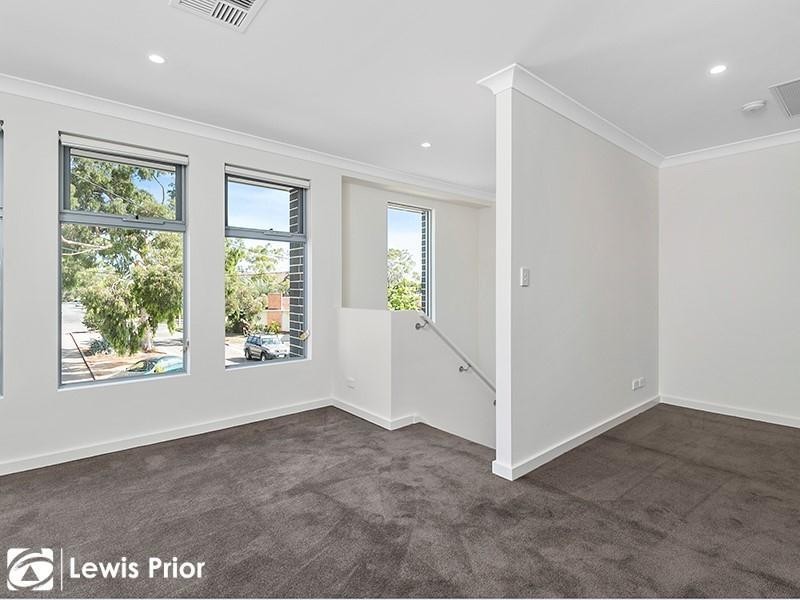 27 Trott Grove, Oaklands Park SA 5046