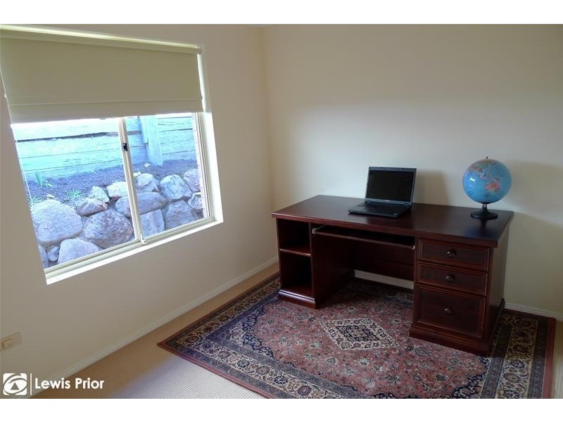 21 Osmanli Drive, Hallett Cove SA 5158