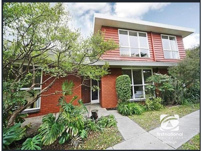 16 Thomasina Street, Bentleigh East VIC 3165