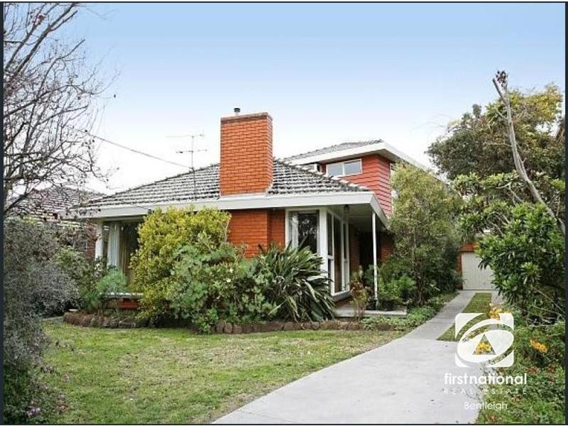 16 Thomasina Street, Bentleigh East VIC 3165