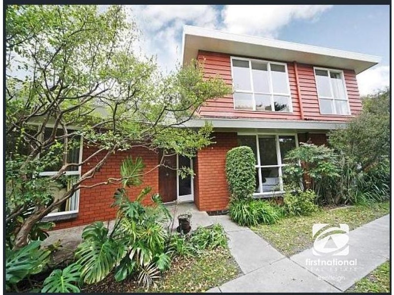 16  Thomasina Street, Bentleigh East VIC 3165