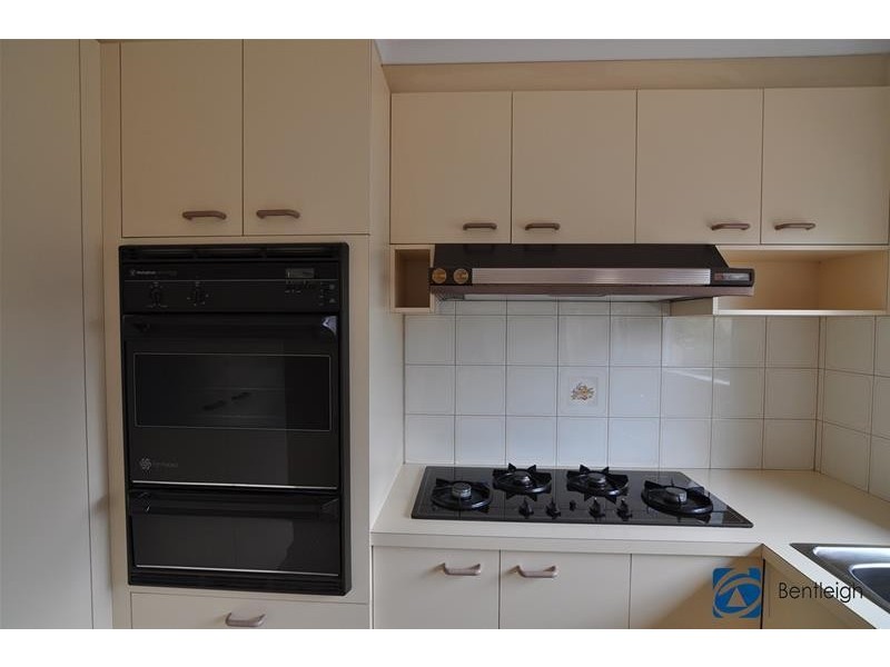 2/5 Dega Avenue, Bentleigh East VIC 3165