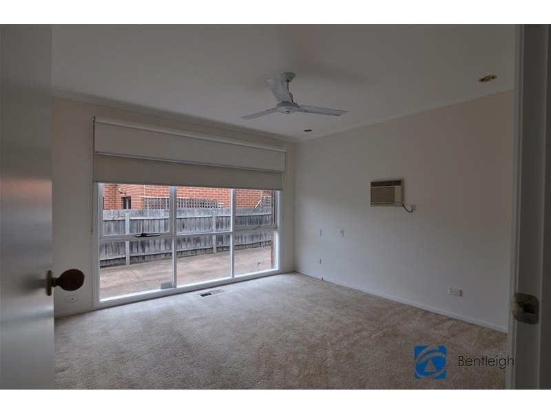 2/5 Dega Avenue, Bentleigh East VIC 3165
