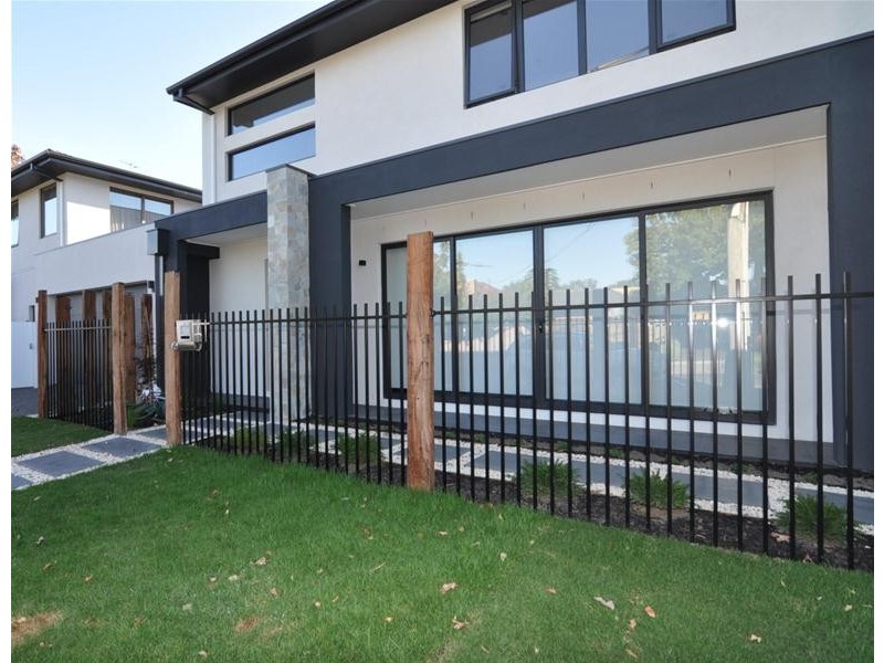 1A Rayern Court, Bentleigh East VIC 3165