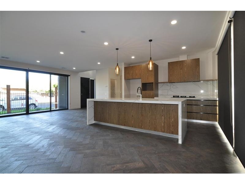 1A Rayern Court, Bentleigh East VIC 3165