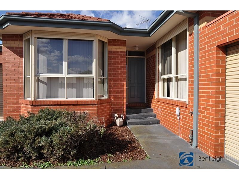 3/2  Garden Road, Bentleigh East VIC 3165