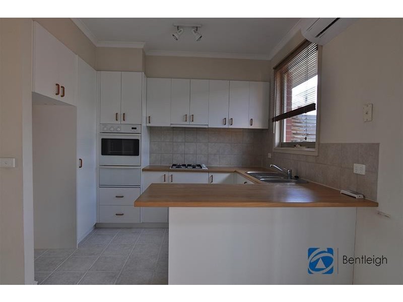 3/2  Garden Road, Bentleigh East VIC 3165