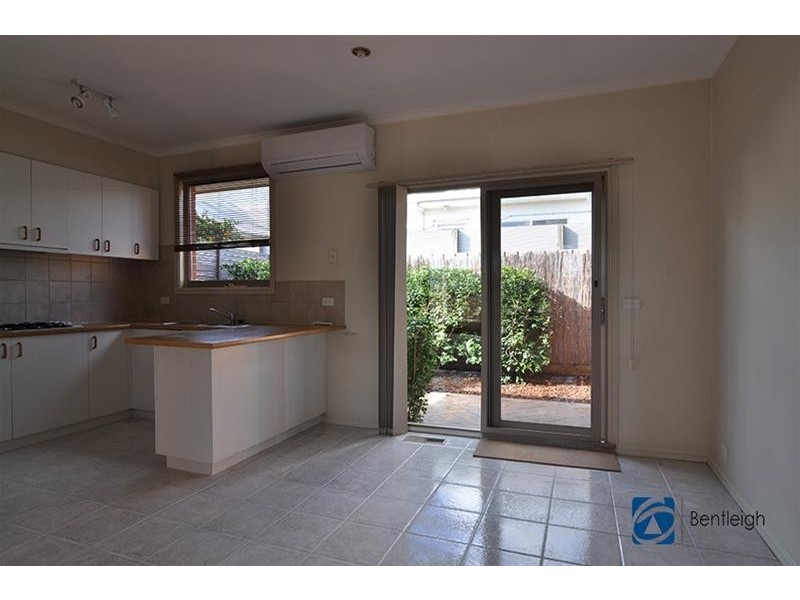 3/2  Garden Road, Bentleigh East VIC 3165